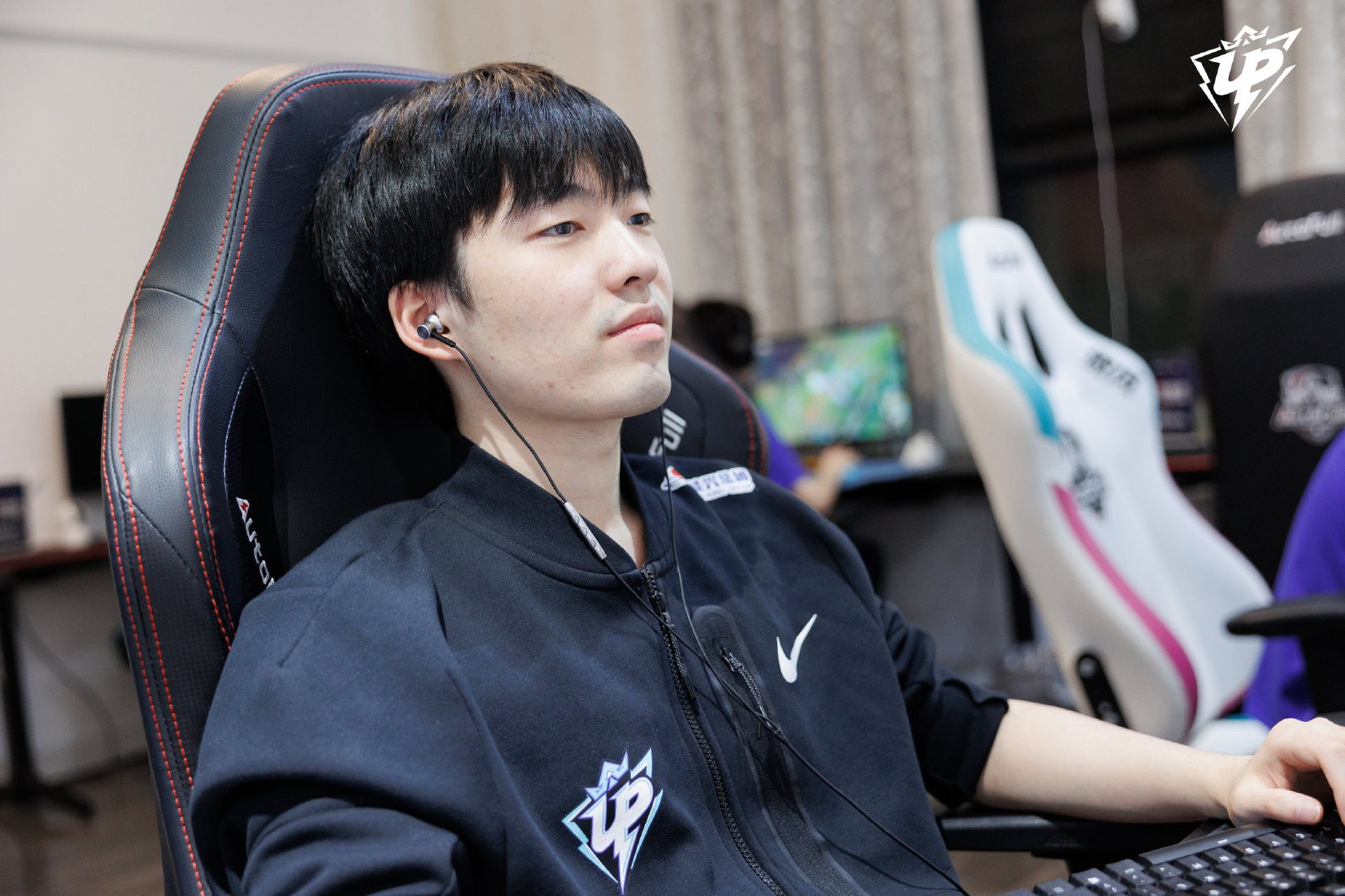 包含南特球员集训调整状态，全力备战接下来的比赛的词条