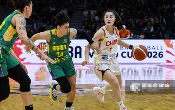 包含美洲杯预选赛：巴西女篮力克委内瑞拉的词条